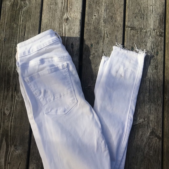 AE Ripped high-waisted jeans - Picture 3 of 4